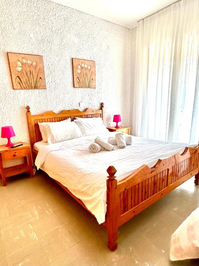 Katerina Apartments 네오스 피르고스 객실 사진
