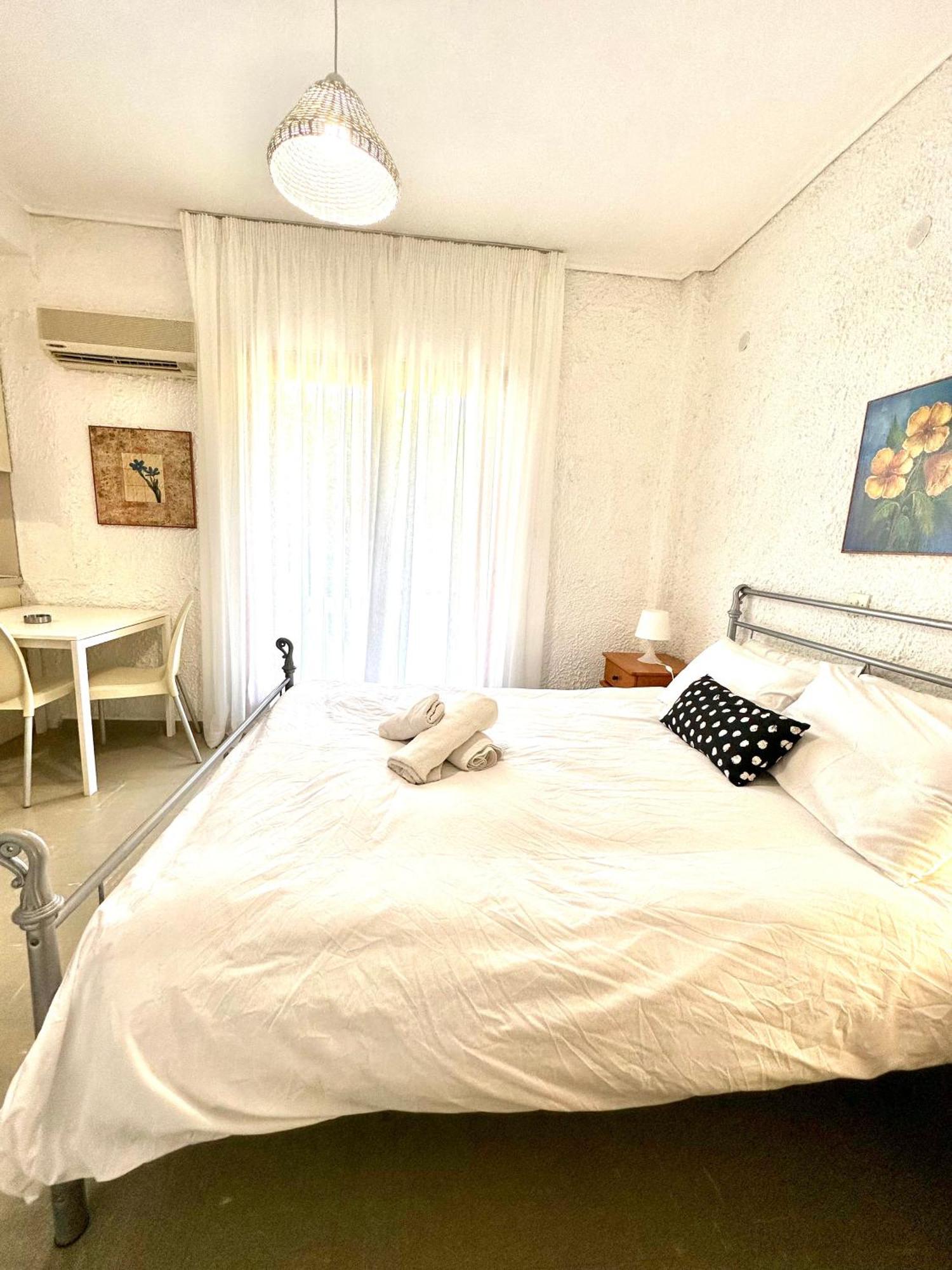 Katerina Apartments 네오스 피르고스 객실 사진