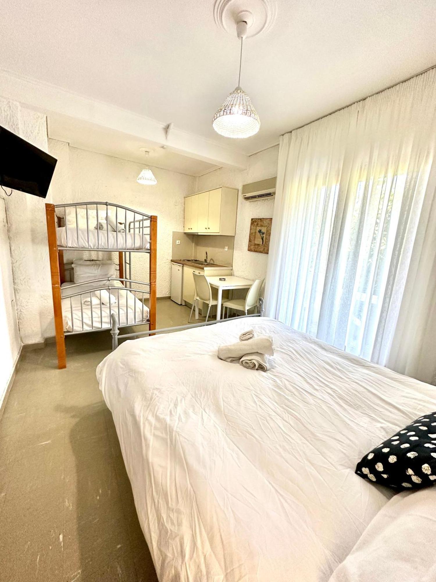 Katerina Apartments 네오스 피르고스 외부 사진