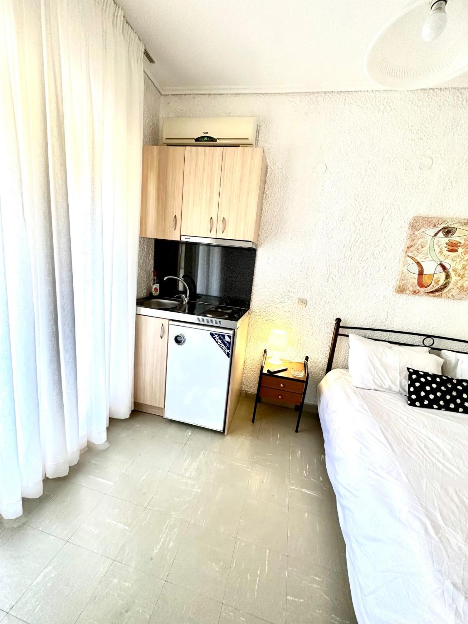 Katerina Apartments 네오스 피르고스 객실 사진
