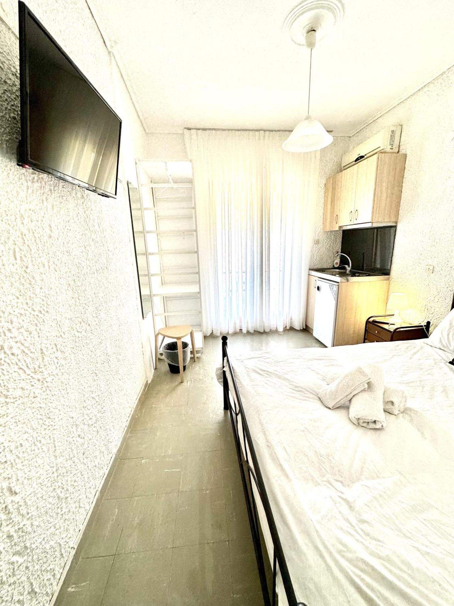 Katerina Apartments 네오스 피르고스 객실 사진