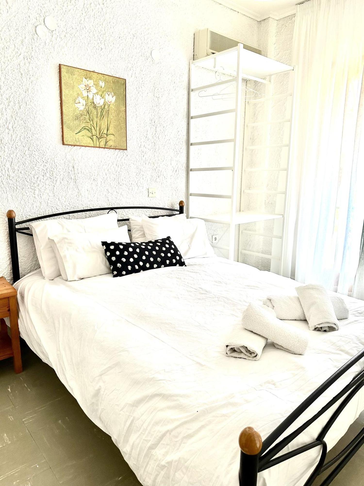 Katerina Apartments 네오스 피르고스 객실 사진