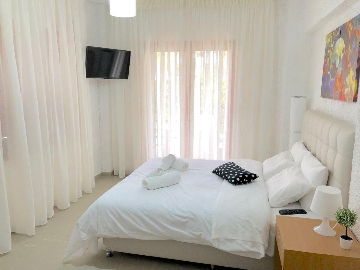 Katerina Apartments 네오스 피르고스 외부 사진