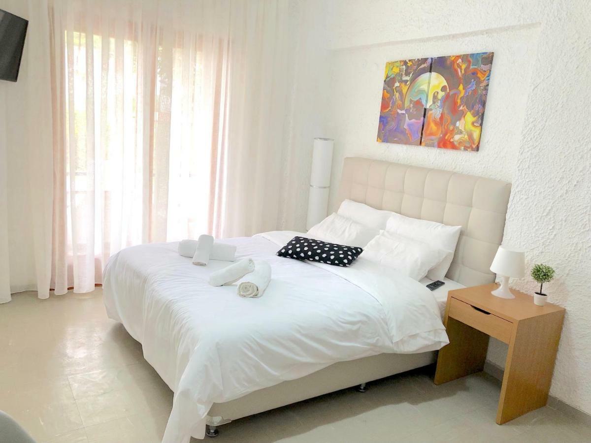Katerina Apartments 네오스 피르고스 외부 사진